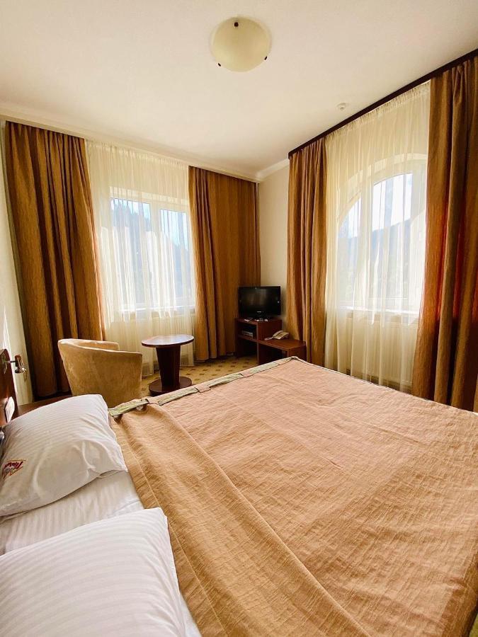 Gerdan Hotel Jaremče Exteriér fotografie